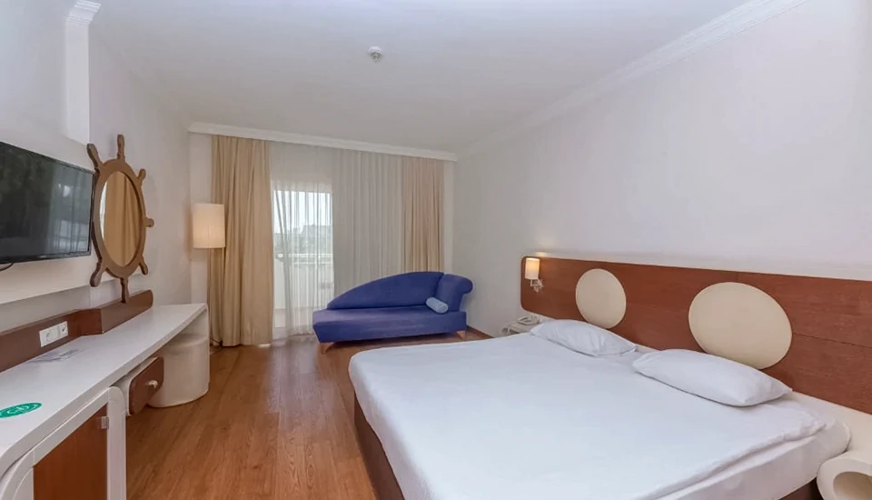 هتل ترنس آتانتیک بیچ کمر آنتالیا